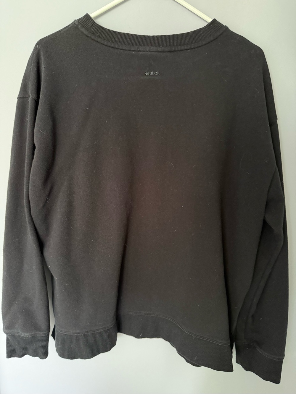 Reebok Black Crewneck Sweatshirt with White Logo - Picture 5 of 6